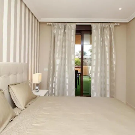 아파트 Renthas Conde Luque Golf 에스테포나