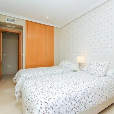 Apartment Renthas Conde Luque Golf