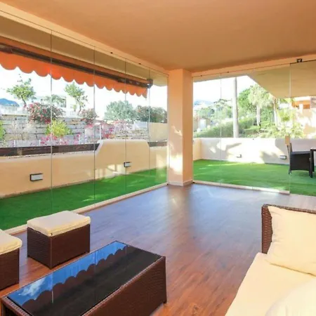 Renthas Conde Luque Golf Apartment Estepona